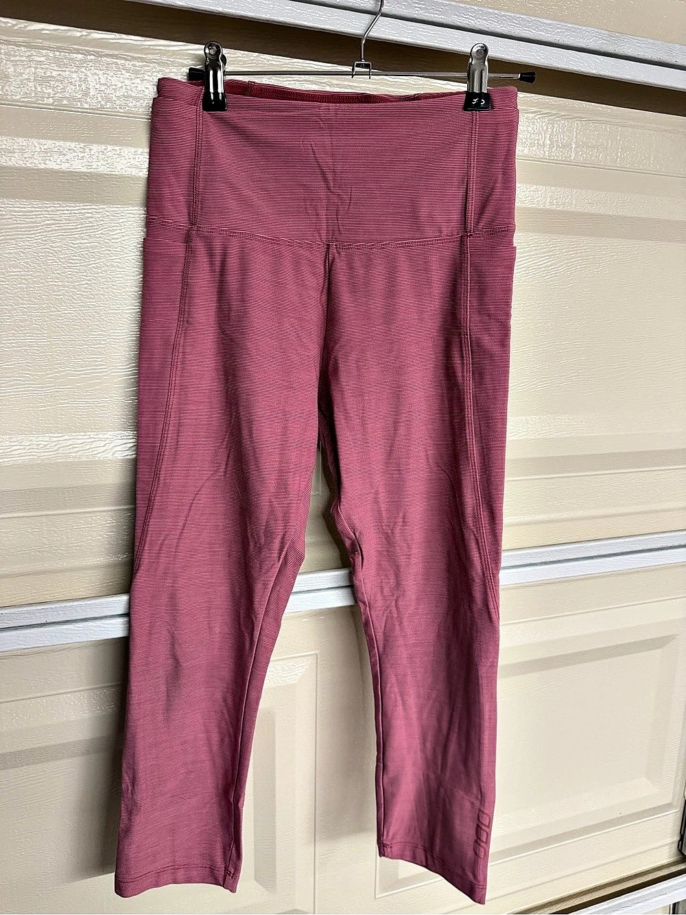 Lorna Jane red/pink Full-Length Athletic Leggings Like New